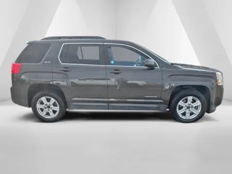 More photos of 2015 GMC Terrain SLE-2 at Ironton Automotive, OH