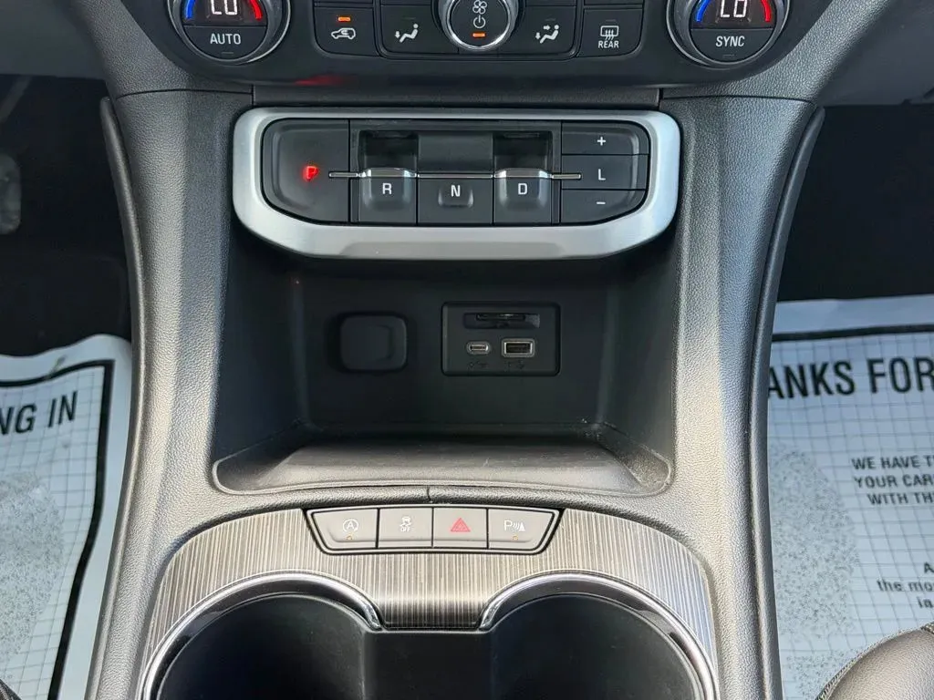 2022 GMC Acadia SLT - Photo 25