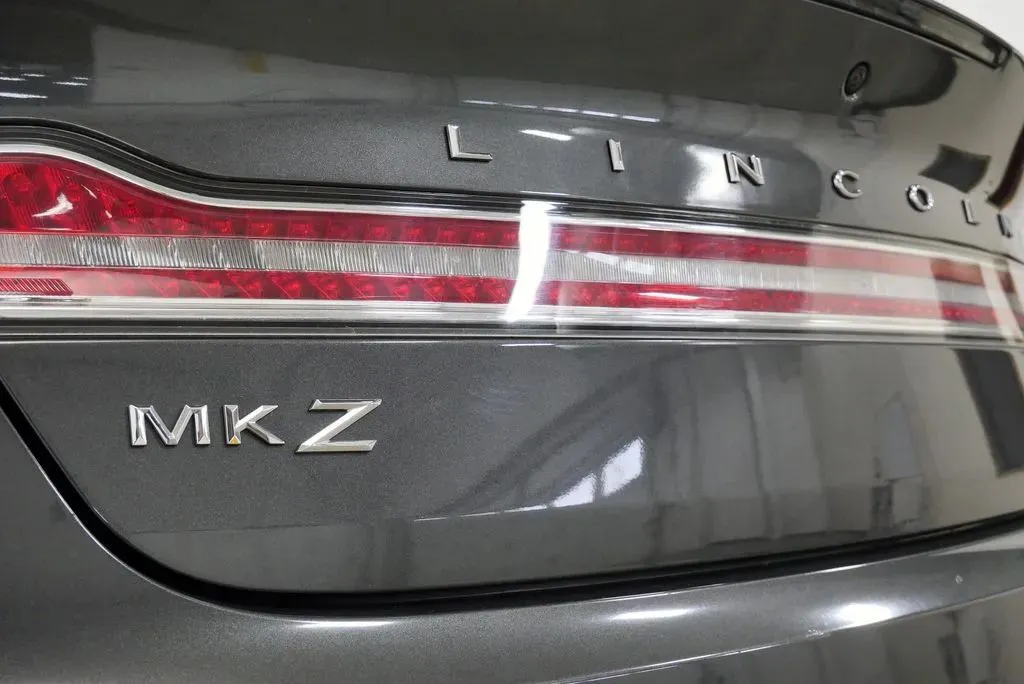 2020 Lincoln MKZ Reserve II - Photo 9