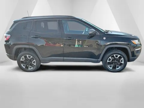 More photos of 2017 Jeep New Compass Trailhawk at Ironton Automotive, OH