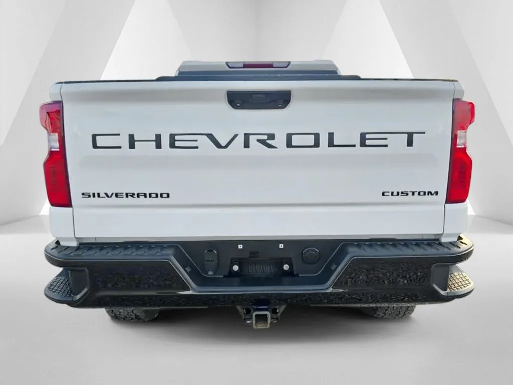 2023 Chevrolet Silverado 1500 Custom - Photo 9