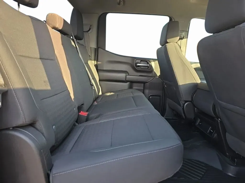 2023 Chevrolet Silverado 1500 Custom - Photo 10