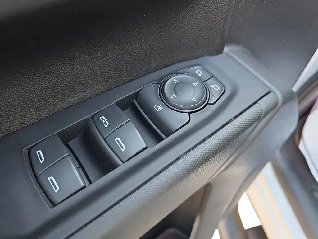 2023 Chevrolet Silverado 1500 Custom - Photo 13