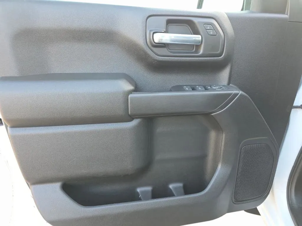 2023 Chevrolet Silverado 1500 Custom - Photo 26