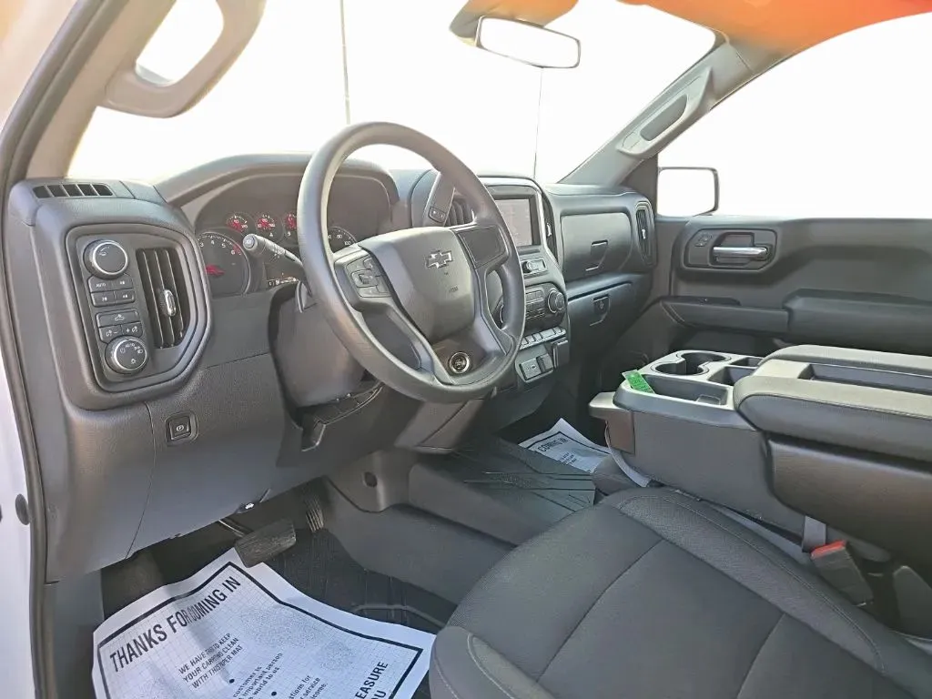 2023 Chevrolet Silverado 1500 Custom - Photo 11