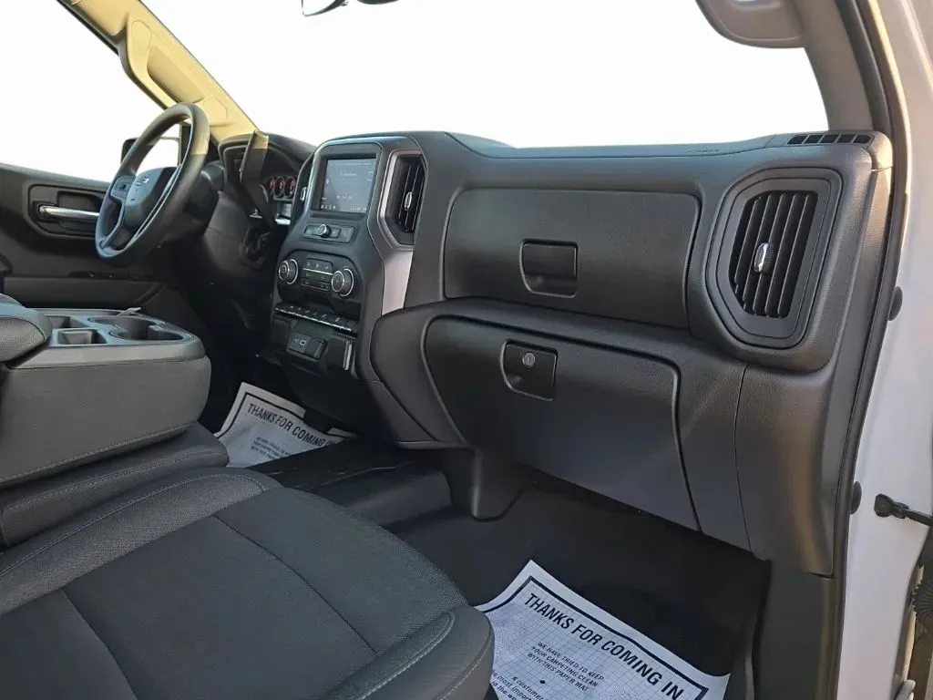 2023 Chevrolet Silverado 1500 Custom - Photo 19