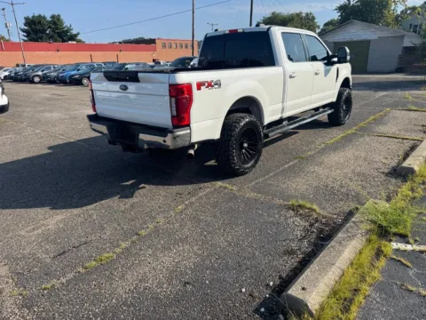 More photos of 2020 Ford F-250SD Lariat at Ironton Automotive, OH