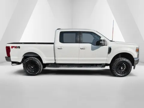 More photos of 2020 Ford F-250SD Lariat at Ironton Automotive, OH