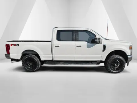 More photos of 2020 Ford F-250SD Lariat at Ironton Automotive, OH