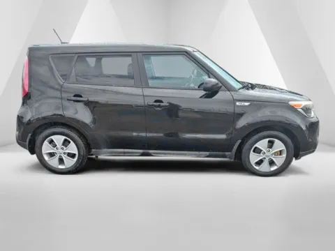 More photos of 2016 Kia Soul at Ironton Automotive, OH