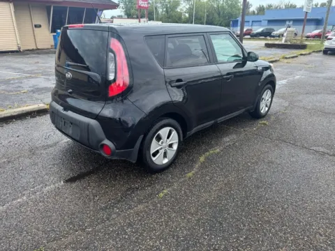 More photos of 2016 Kia Soul at Ironton Automotive, OH