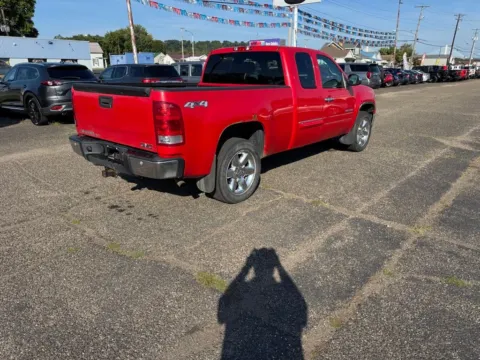 More photos of 2013 GMC Sierra 1500 SLE at Ironton Automotive, OH