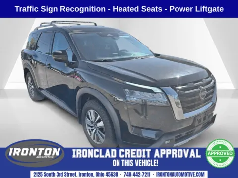 Black 2022 Nissan Pathfinder SL for sale in Ironton, OH