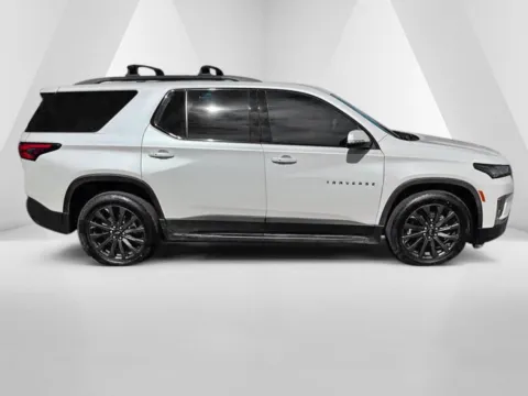 More photos of 2022 Chevrolet Traverse RS at Ironton Automotive, OH