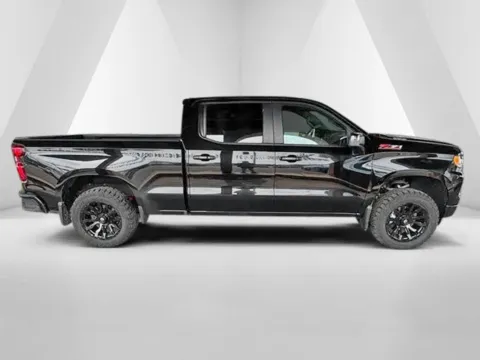More photos of 2022 Chevrolet Silverado 1500 RST at Ironton Automotive, OH