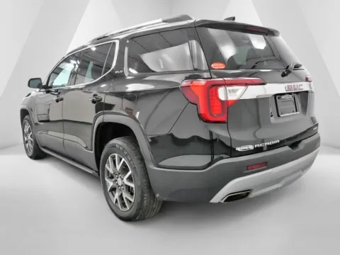 More photos of 2023 GMC Acadia SLE at Ironton Automotive, OH