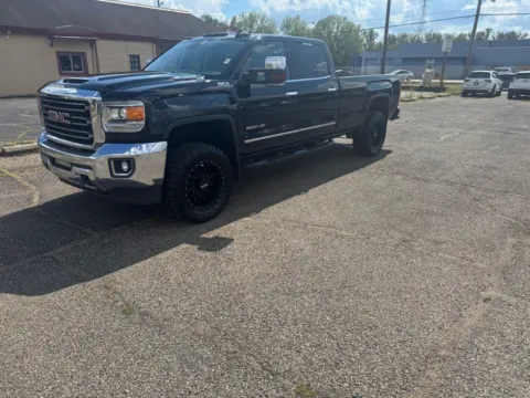 Another view of 2018 GMC Sierra 2500 HD SLT for sale in Ironton, OH at Ironton Automotive
