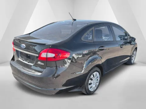 More photos of 2011 Ford Fiesta SE at Ironton Automotive, OH
