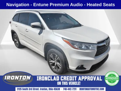 White 2016 Toyota Highlander XLE V6 for sale in Ironton, OH