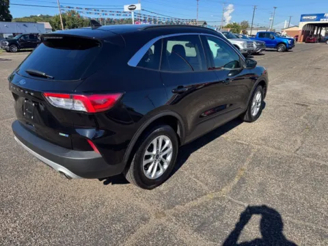 More photos of 2020 Ford Escape SE at Ironton Automotive, OH