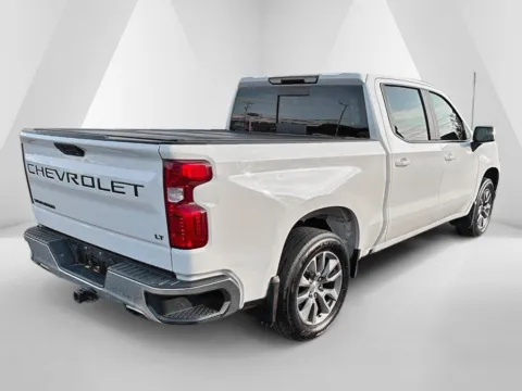More photos of 2021 Chevrolet Silverado 1500 LT at Ironton Automotive, OH