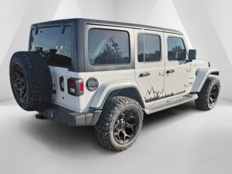 More photos of 2019 Jeep Wrangler Unlimited Sahara at Ironton Automotive, OH
