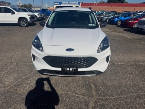 Photos of 2022 Ford Escape SE for sale in Ironton, OH at Ironton Automotive