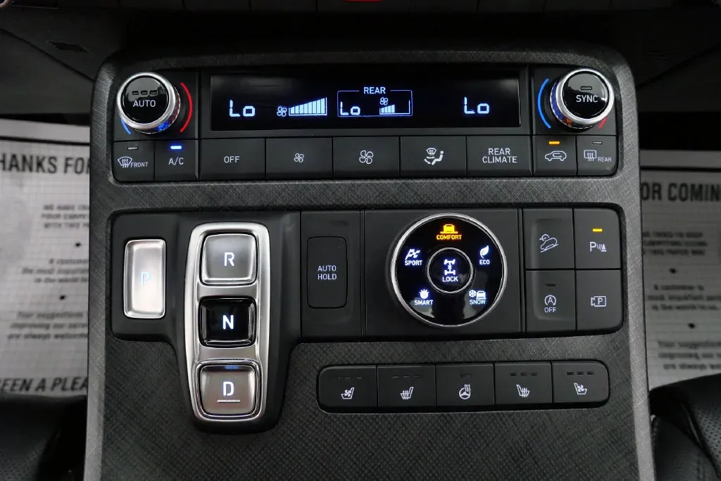 2024 Hyundai Palisade Limited - Photo 30