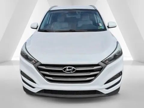 Another view of 2016 Hyundai Tucson SE for sale in Ironton, OH at Ironton Automotive