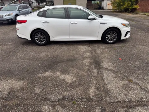 More photos of 2019 Kia Optima LX at Ironton Automotive, OH