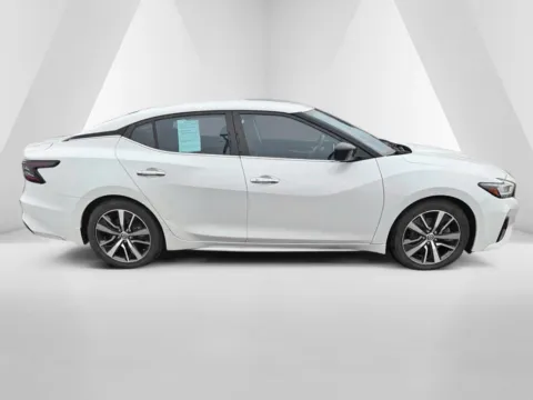 More photos of 2019 Nissan Maxima 3.5 S at Ironton Automotive, OH