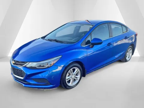More photos of 2018 Chevrolet Cruze LT at Ironton Automotive, OH