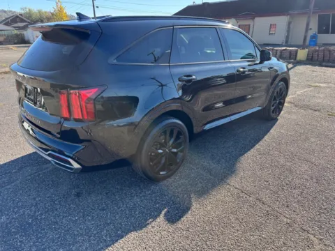 More photos of 2022 Kia Sorento SX at Ironton Automotive, OH
