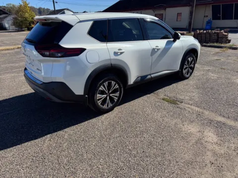 More photos of 2021 Nissan Rogue SV at Ironton Automotive, OH