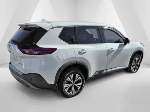 More photos of 2021 Nissan Rogue SV at Ironton Automotive, OH
