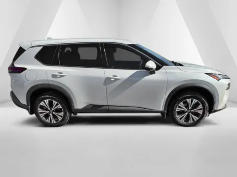 More photos of 2021 Nissan Rogue SV at Ironton Automotive, OH