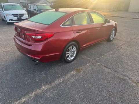 More photos of 2015 Hyundai Sonata SE at Ironton Automotive, OH