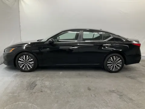 More photos of 2023 Nissan Altima 2.5 SV at Ironton Automotive, OH