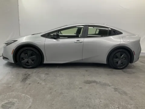 More photos of 2024 Toyota Prius LE at Ironton Automotive, OH