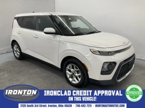 White 2022 Kia Soul LX for sale in Ironton, OH