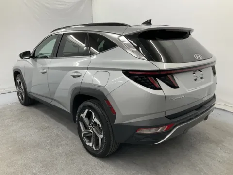 More photos of 2023 Hyundai Tucson Limited at Ironton Automotive, OH