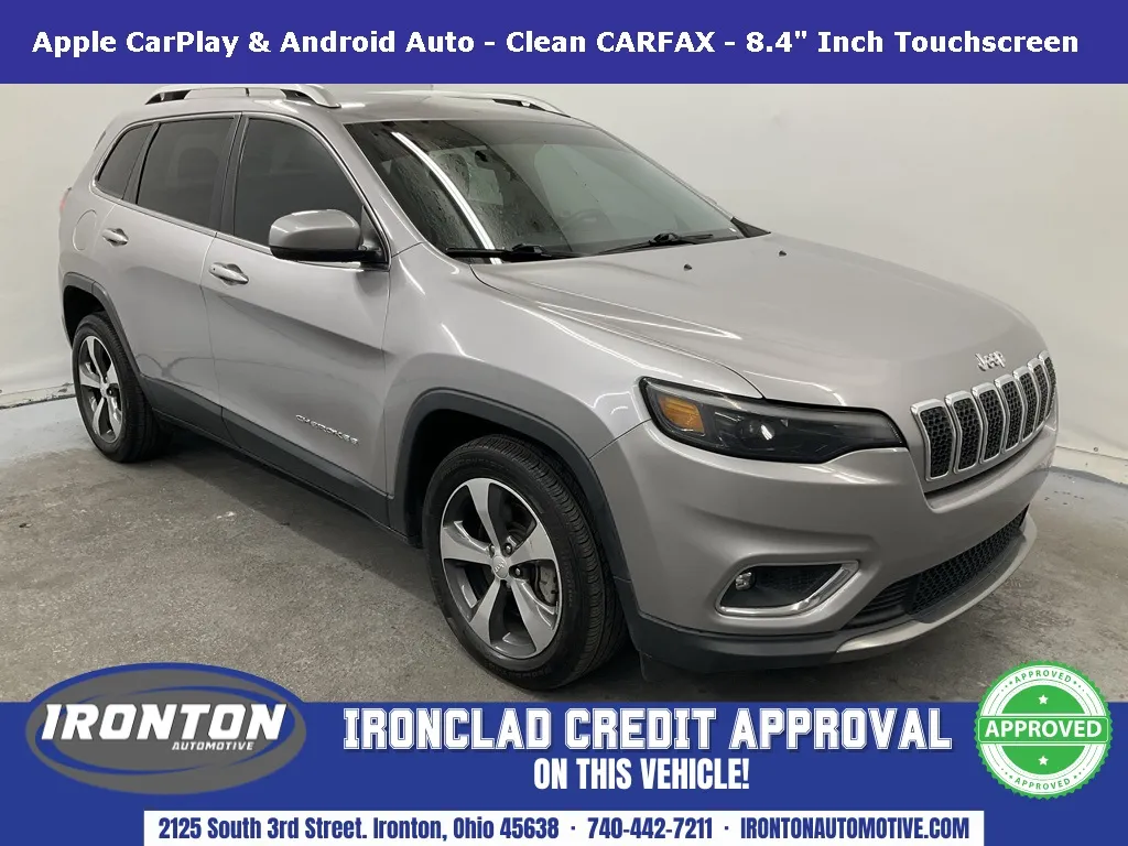 Silver 2019 Jeep Cherokee Limited for sale in Ironton, OH
