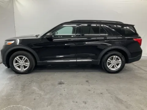 More photos of 2022 Ford Explorer XLT at Ironton Automotive, OH