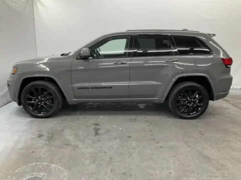 More photos of 2022 Jeep Grand Cherokee WK Laredo X at Ironton Automotive, OH