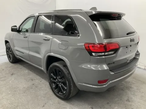 More photos of 2022 Jeep Grand Cherokee WK Laredo X at Ironton Automotive, OH