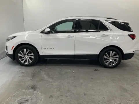 More photos of 2022 Chevrolet Equinox Premier at Ironton Automotive, OH
