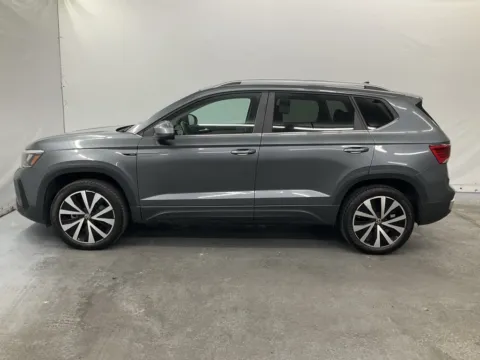 More photos of 2023 Volkswagen Taos 1.5T SE at Ironton Automotive, OH