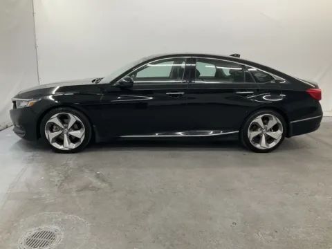 More photos of 2020 Honda Accord Touring 2.0T at Ironton Automotive, OH