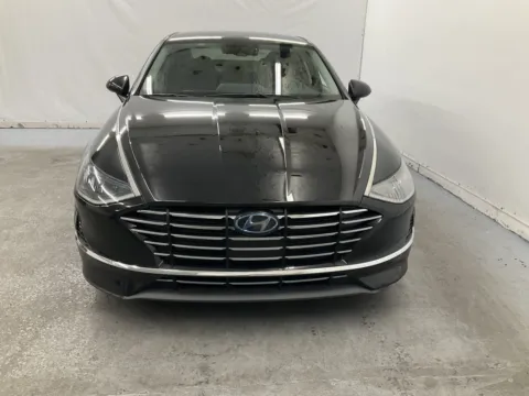 Photos of 2020 Hyundai Sonata SE for sale in Ironton, OH at Ironton Automotive