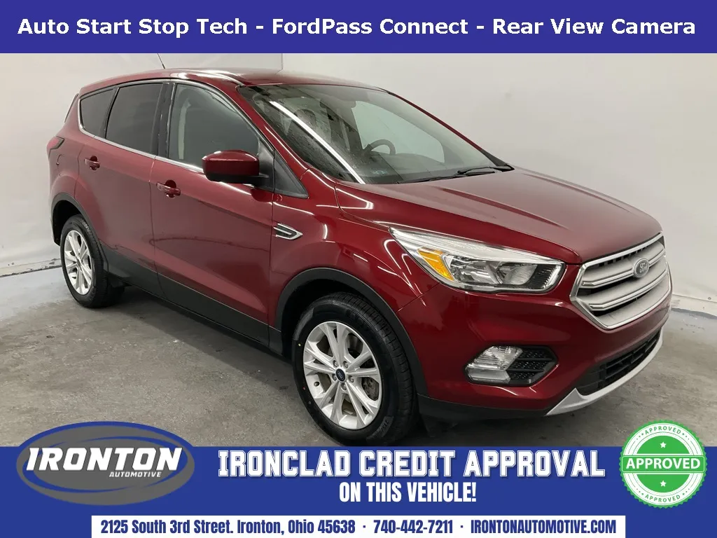 Red 2019 Ford Escape SE for sale in Ironton, OH